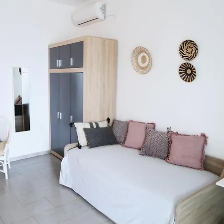 Apartment Suite Ornos *